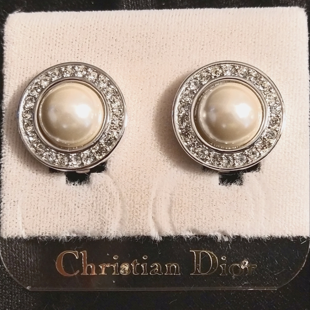 RARE AUTHENTIC 1970's CHRISTIAN DIOR SILVER/FAUX PEARL/RHINESTONE CLIPS (NWT)